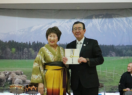 中川愛子さんと猿子町長