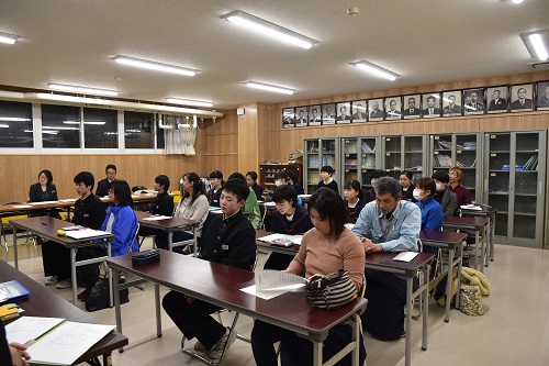R1.12.4雫石中学校国際交流海外派遣事業（結団式）.JPG