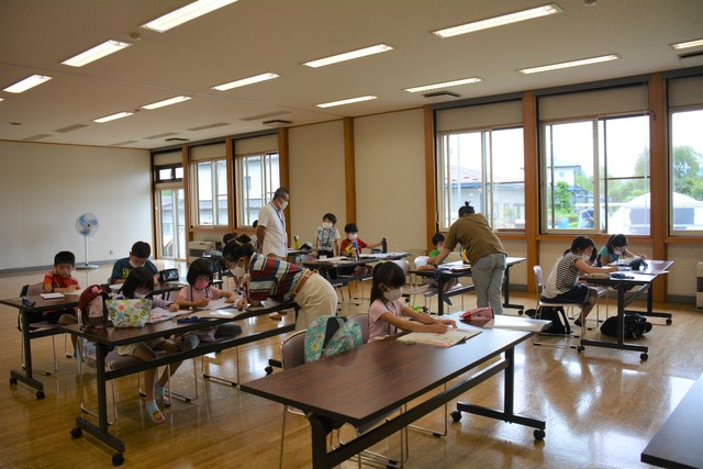 雫石町子育ち寺子屋の様子①.jpg