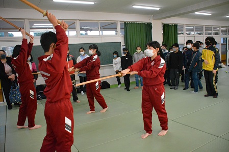 R2年度小中連携交流会（部活動見学②）.JPG