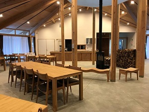 hall1.jpg