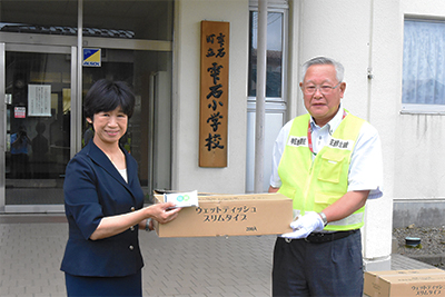 交通安全啓発物品贈呈