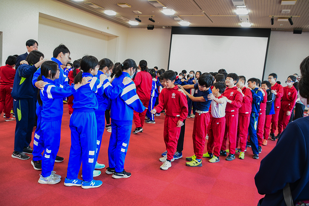 町内小学校児童を対象に「心の健康づくり講演会」が開催されました