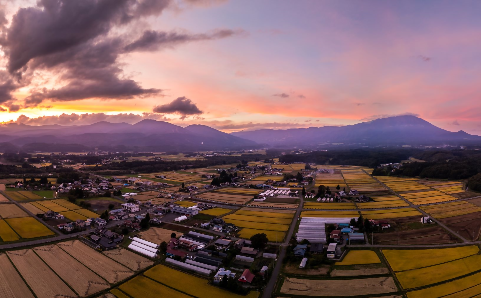 秋の夕景